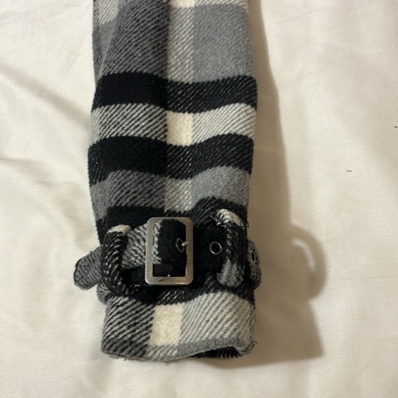 Pea Coat Black & White with Detachable Hood - Picture 7 of 12